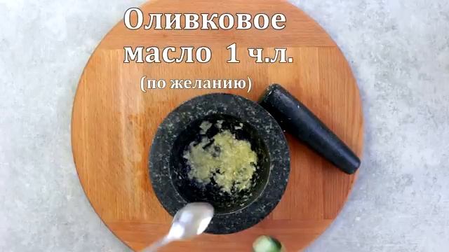 Чесночные гренки из черного хлеба