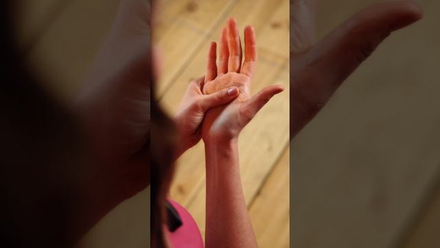 Знаете ли вы, что такое узелки Гебердена и Бушара? Лайфхак для красоты и молодости ваших рук🌸