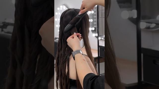 Красивые легкие локоны на утюжок #hairstyle #hairtok #hairtutorial #hair #beauty