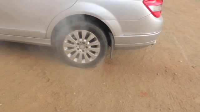 Mercedes Benz C200 Burnout