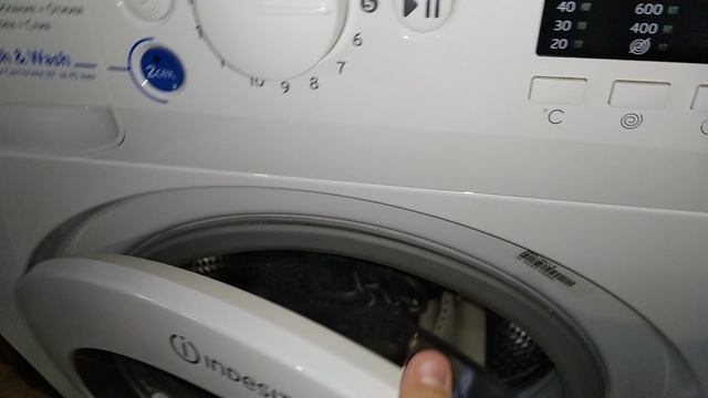 стиральная машинка indesit и холодильники LG описание