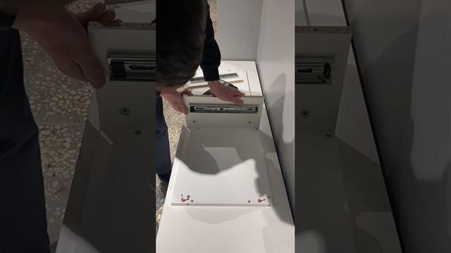 КомплектСистема. Сборка прикроватной тумбы Брисберн