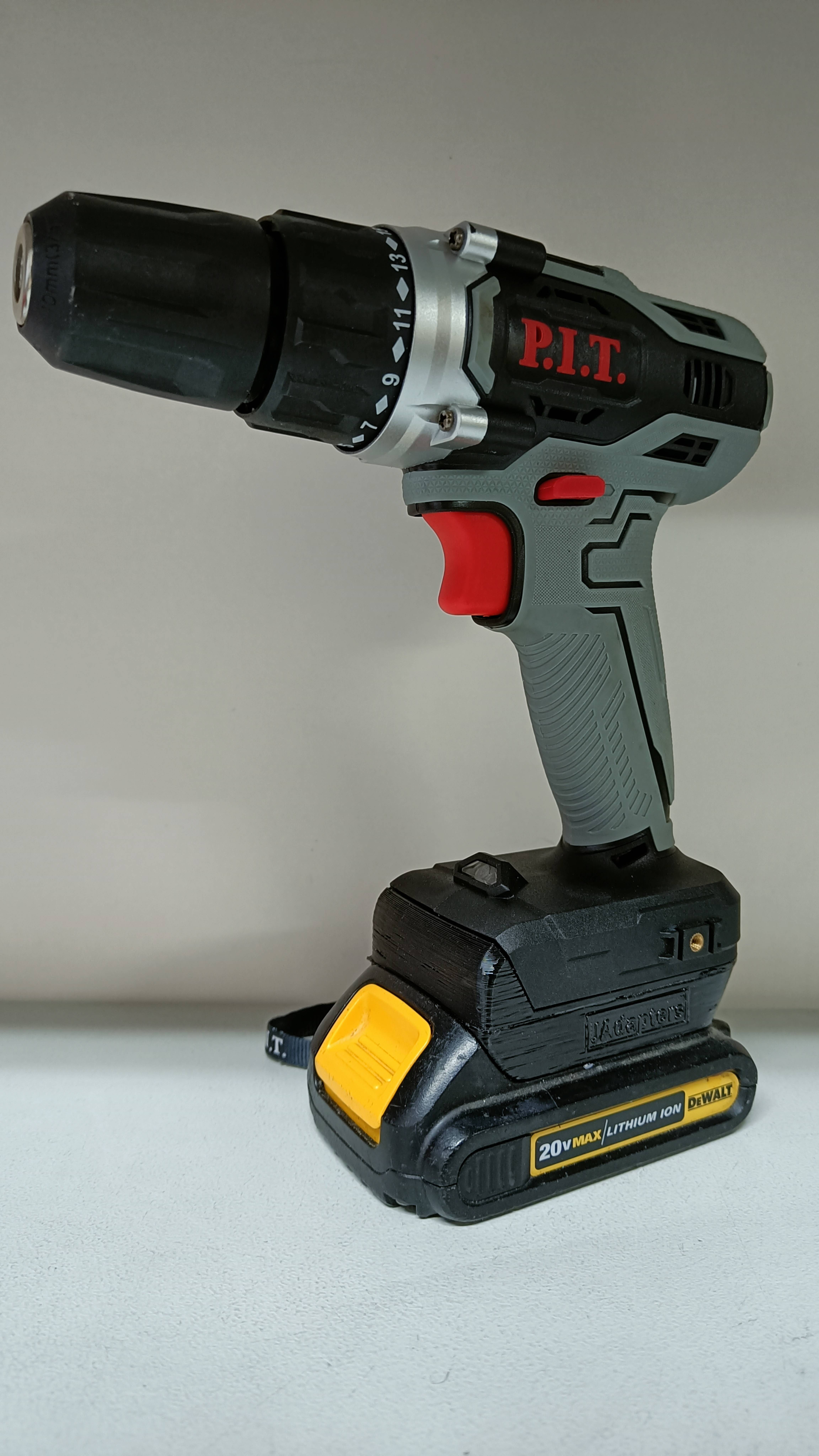Адаптер Dewalt PIT