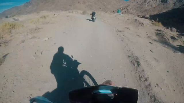 Cruising out in the Northen Cape, South Africa (xr650r , bmw f650gs)