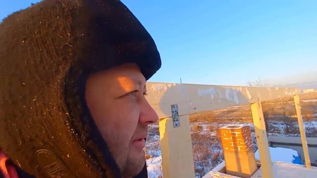Покупка белорусских продуктов на пенсию Строю крышу зимой Новые сапоги купила мама Ужин ПОДВАЛ ИЛЬИЧ