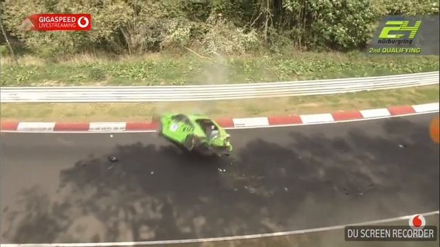 Unfall zweites Qualifying der 24 Stunden Nürburgring 2018 Audi TT Crash