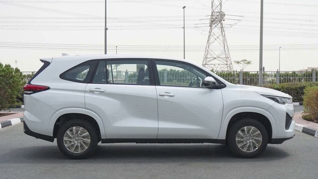 Toyota Innova 8 мест
Двигатель: 2.0 гибрид
Год: 2024
Пробег: 0 км