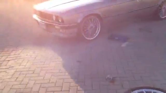 BMW e30 323 cerchi 18"