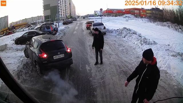 Автоспас в деле, помогли девушке) Камаз сила 😄