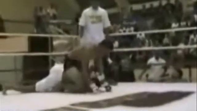 Guns VS Toni