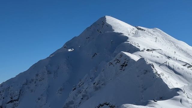 16-01-2025. Горы. Солнце. РОЗА ПИК. Спуск.