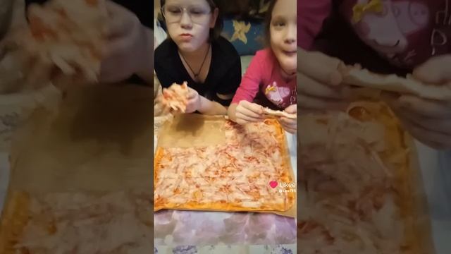 Like_7457540326442443286.mp4