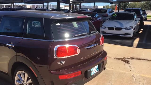 2017 MINI Clubman burgundy