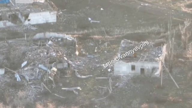 Противник публикует кадры передвижения Российской эвакуационной группы