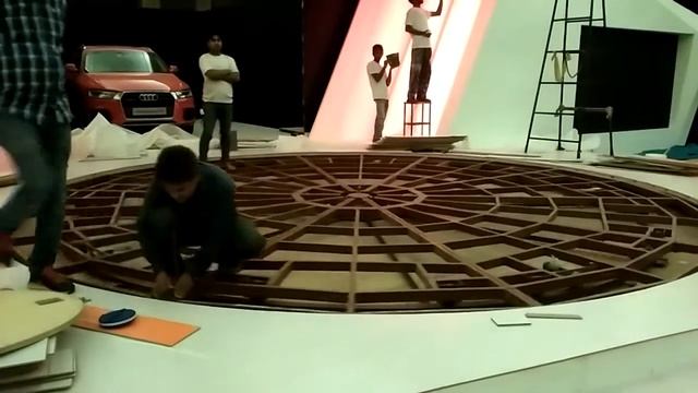 TurntablesIndia Installation of the Car Turntable used by Audi Q3 at Hotel Taj Palace, New Delhi