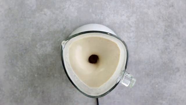 Смузи с овсянкой и бананом