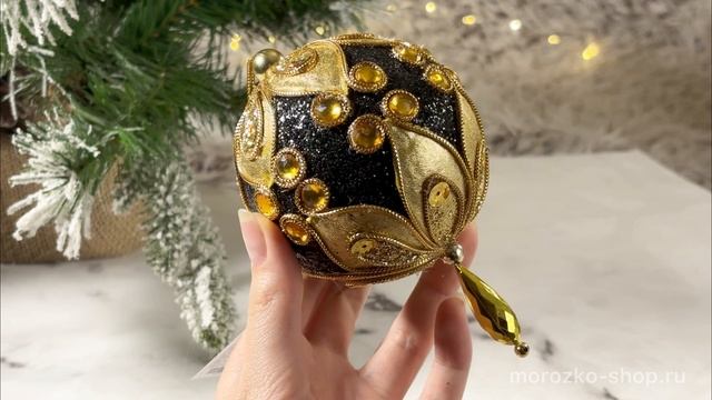 Ёлочный шар РОСКОШНЫЙ ЗАНАВЕС, коллекция ВИНТАЖНЫЙ ШИК, полиэстер, чёрный с золотым, 14 см, 2007664