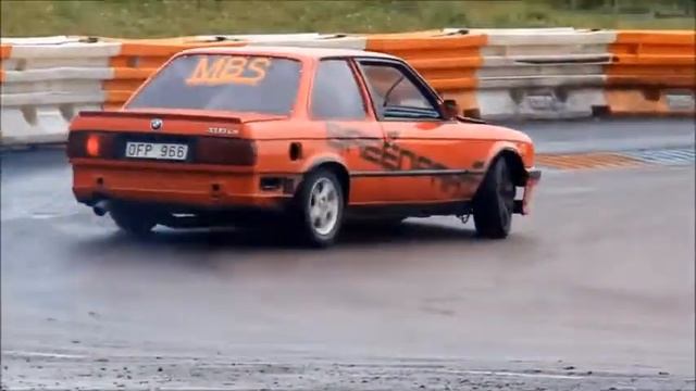 bmw e30 wheel drift shows and turbo cars burning of the Turks-6