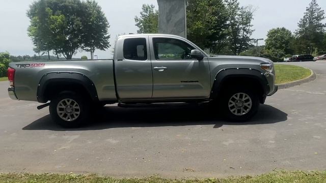 11166 Toyota Tacoma 2017