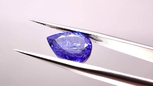 4.50 ct. Танзанит, груша. Танзания. + гемм. заключение