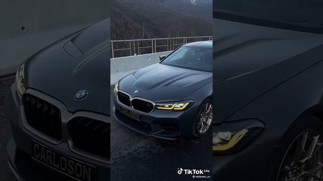 это самый быстрый седан ( Bmw😈😎)