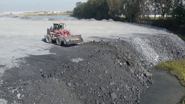 Строительство, засыпка продолжается