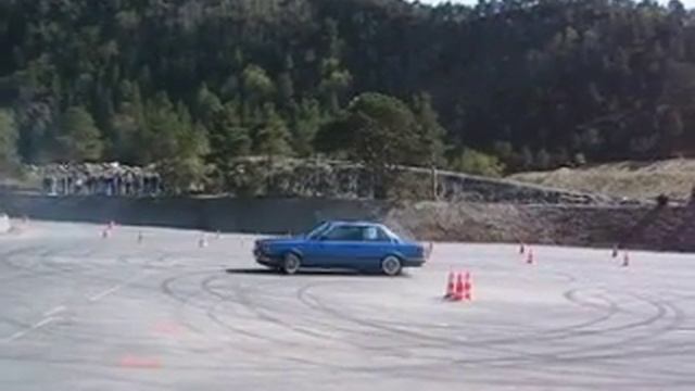 BMW e30 325 biturbo
