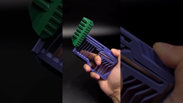 Шестизарядный бластер напечатанный на 3D-принтере.