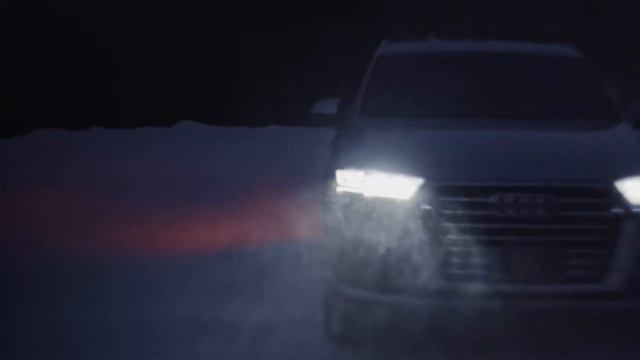 Audi Q7 Short Commercial