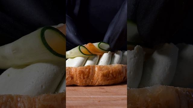 Круассан с сёмгой