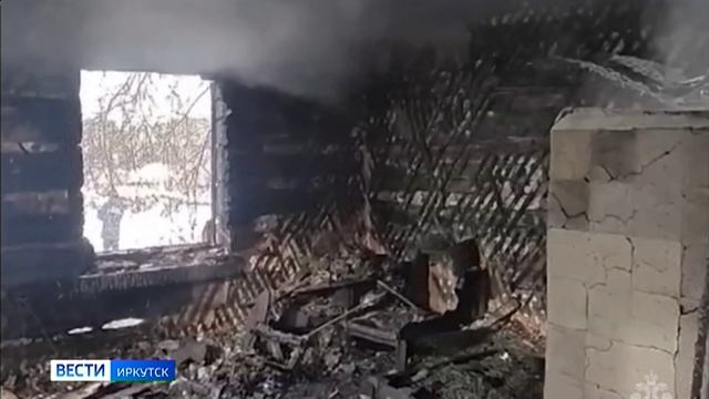 68-летняя женщина погибла на пожаре в Заларинском районе