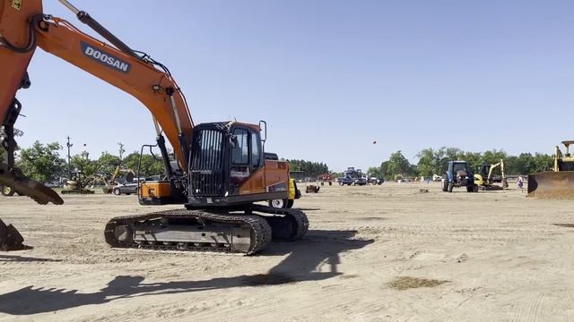 2020 DOOSAN DX180 LC-5 For Sale