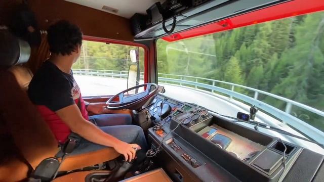 Volvo F12 Grand Tour Switzerland 3