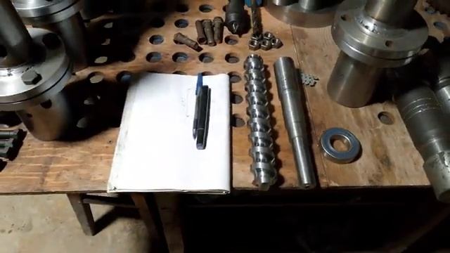 Текущие работы в мастерской работа с маслопрессами.