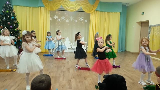 танец "конфеты"