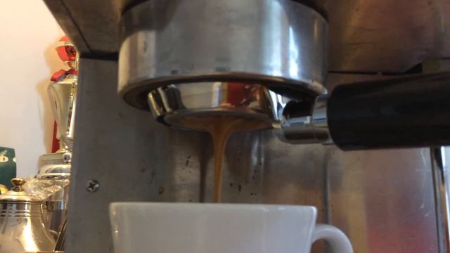 rocky 8, 17.5g, 28 sec, 52g espresso