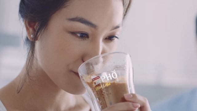 MacCoffee Café PHO Nha Lam - Vietnam TVC