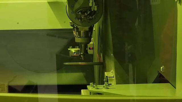 MEC Hazel Park Auction 5/17 - 4,000 Watt BLM Group Model Lasertube LT7 Fiber Optic Tube Laser Vid 5