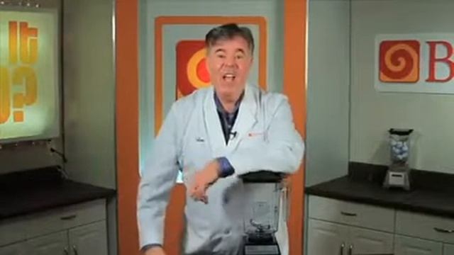 Will It Blend - iPhone 4 Uncovered
