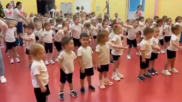 Зарядка с мамой