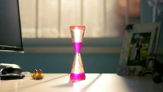 Песочные часы...