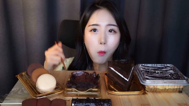 소리까지 초코초코해🍫 편의점 디저트 먹방 ASMR Mukbangㅣ초콜릿 케이크 마카롱 모찌 떡ㅣKorean Convenience Store Dessert