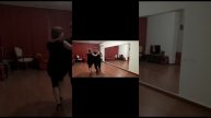 танго.