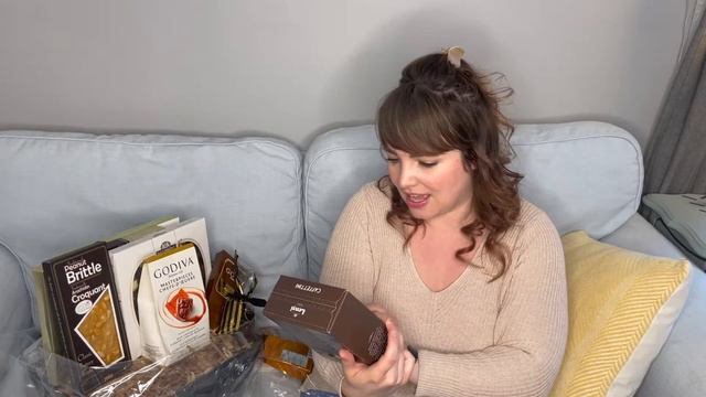 Amber Unboxes Delicious Toronto Chocolate Gift Basket