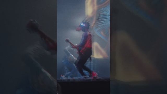 Вот такие зарубы бывают на моих концертах. Хотели бы попасть? 🔥
Ищи мой трек СИАМ - «Дурак»