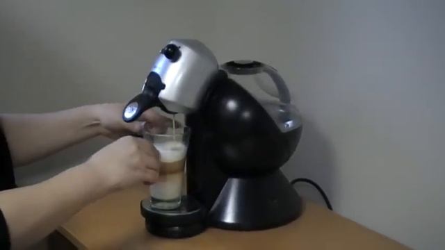 Espresso Krups KP 2000 Dolce Gusto - kapsle Latté Macchiatto