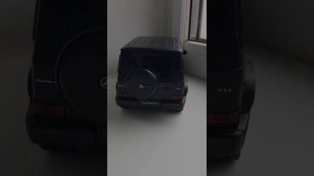 полицейский разворот на Гелендваген AMG G63