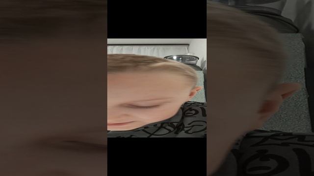 1000008900.mp4