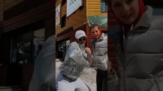 Мы с козой. Шерегеш, маккофе😝