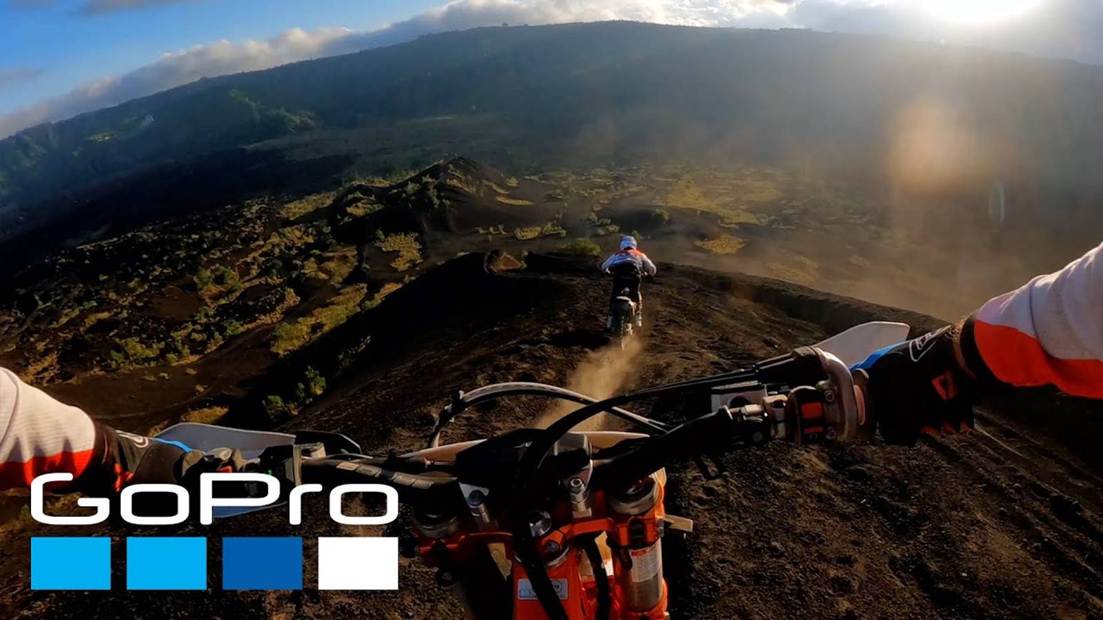 GoPro Awards： Dirt Biking an Active Volcano